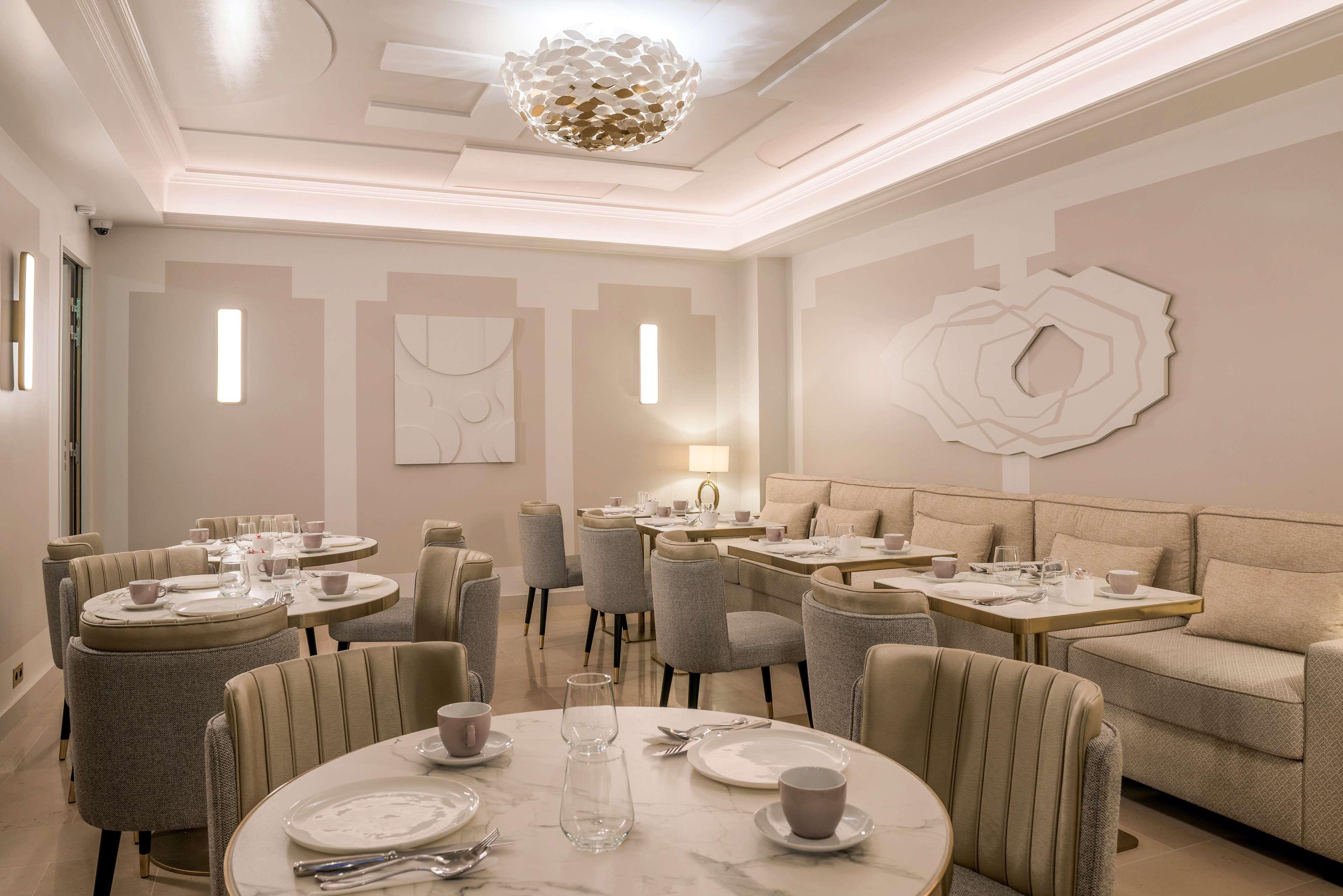Hotel Azur Paris