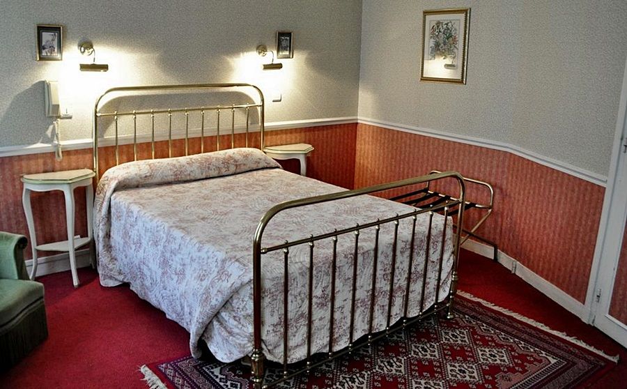 Hotel Azur Paris